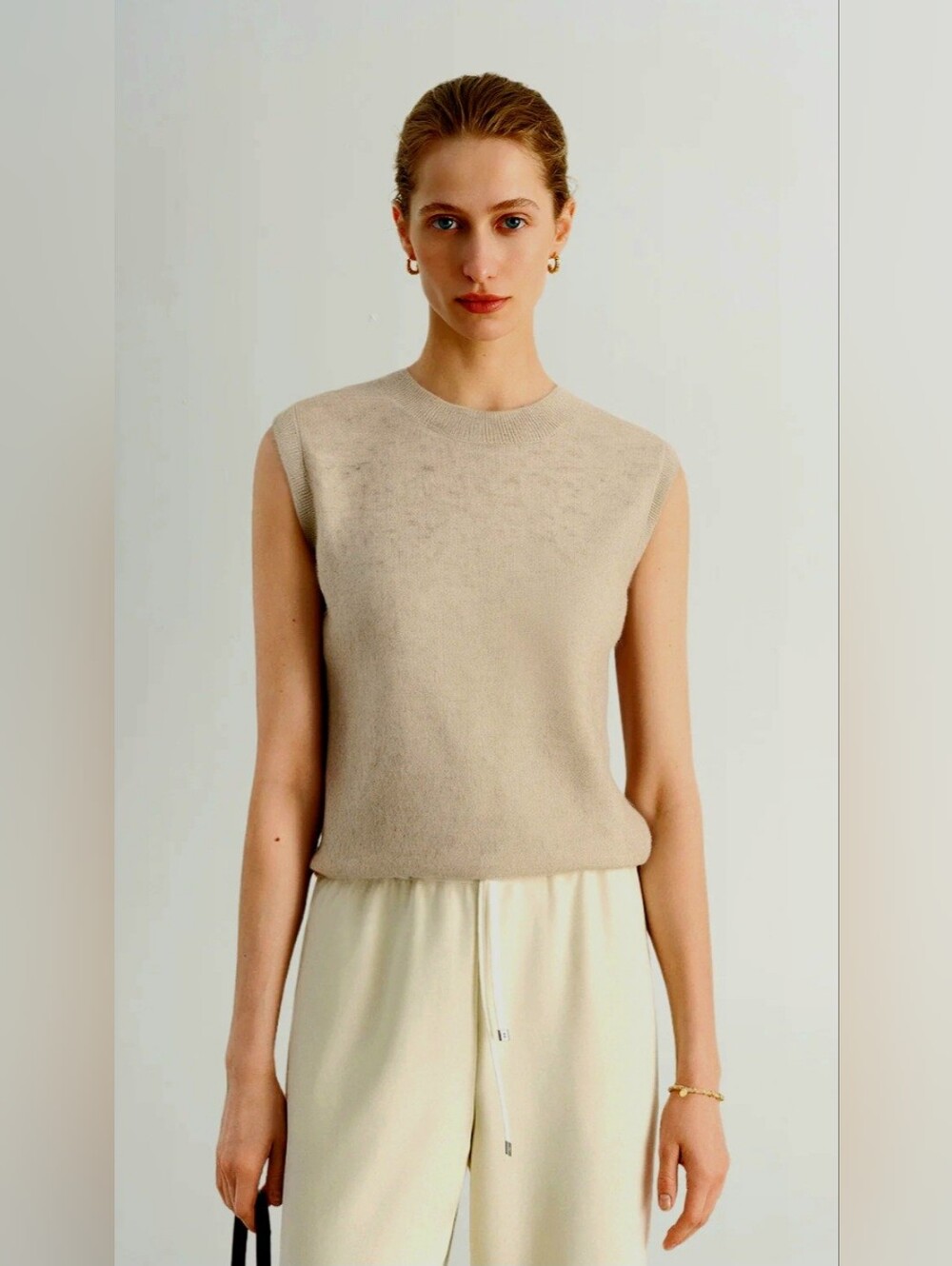 Enzo Mantovani Vest, Size Large, Cashmere, Sleeveless, Tan